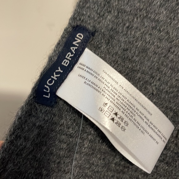 Lucky brand long gray winter scarf with fringe gift idea! - Picture 3 of 7